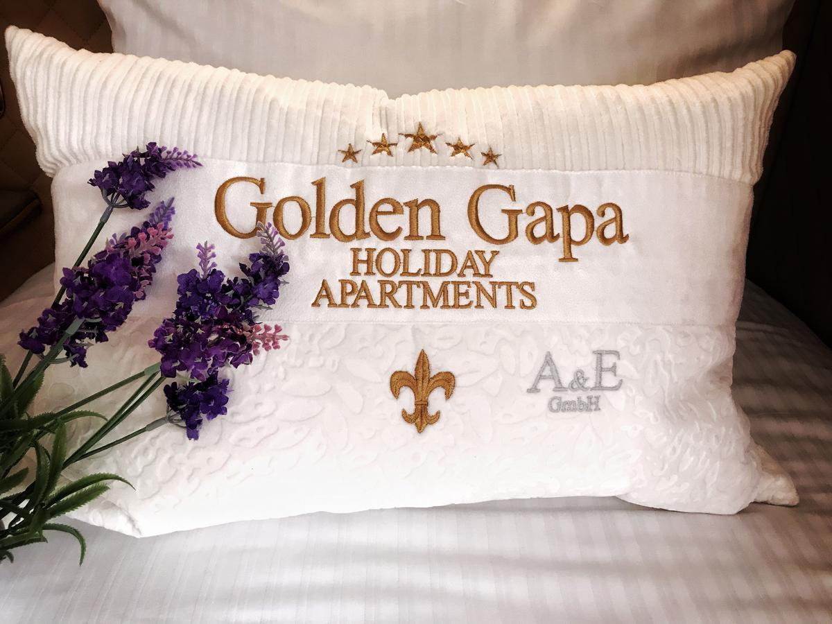 Golden Gapa Central Holiday House 14 Apartment การ์มิช-พาร์เทนเคียร์เชน ภายนอก รูปภาพ